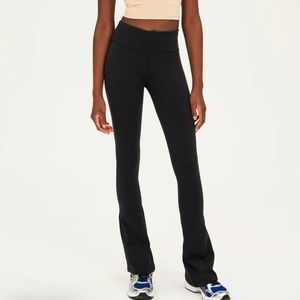 Splits59 Raquel Flared Legging